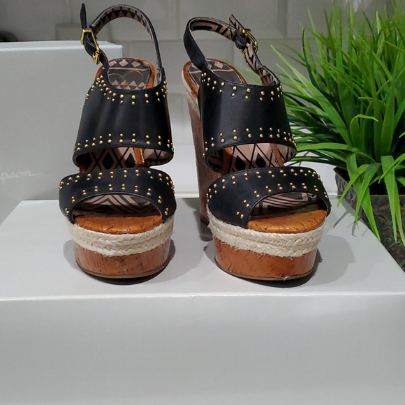 Jessica Simpson Women's Leather Wedges Size 7.5M - Picture 2 of 6